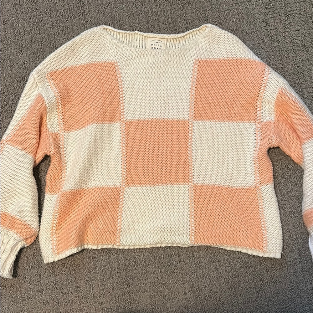 Cozy Checkered Sweater in Cream and Pink